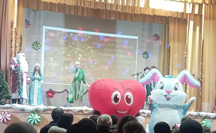  Праздничный концерт "В ритме Нового года"