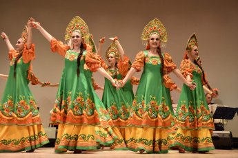 Концерт ансамбля русского танца "Огоньки" имени Гарри Полевого