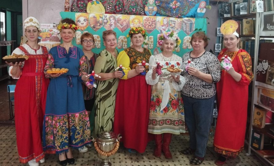 Фольклорные посиделки "Русская, старинная, румяная, да блинная".