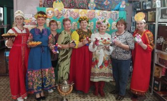 Фольклорные посиделки "Русская, старинная, румяная, да блинная".
